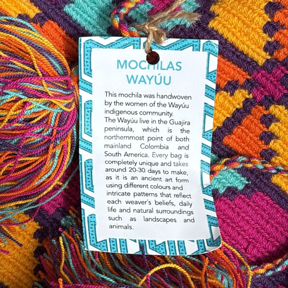 NWT Unique Handmade Monchila Bucket Bag-Crossbody-Drawstring Top-Vibrant Color - Picture 3 of 15